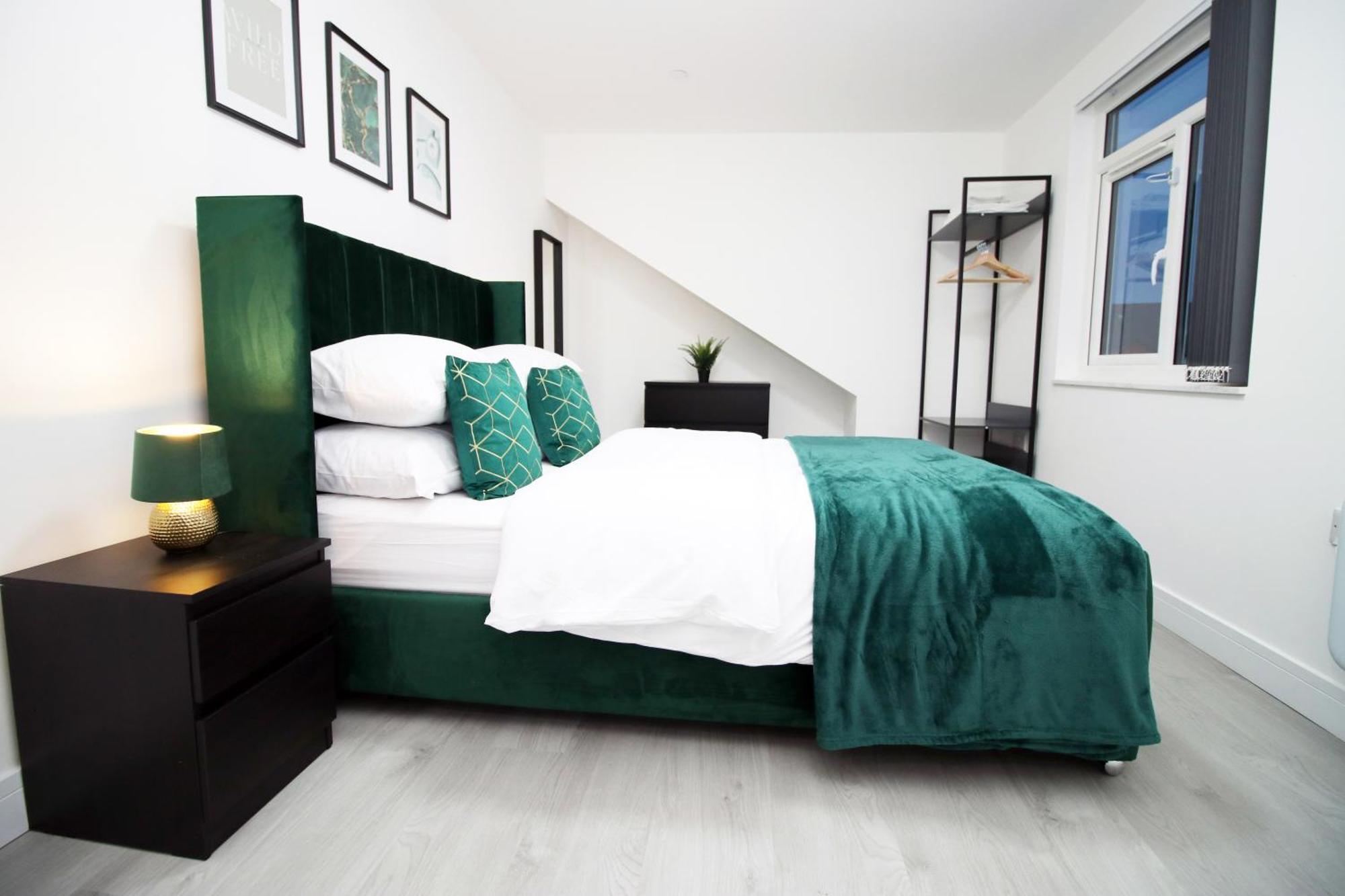 New Cardiff Bloc Exclusive Apartments By Prime Stays - Shops And Parking - Great For Groups And Families Eksteriør bilde